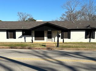 2626 Golden Rd, Tyler, TX 75701