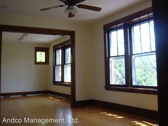 3rd image of 2050 W Byron St #3