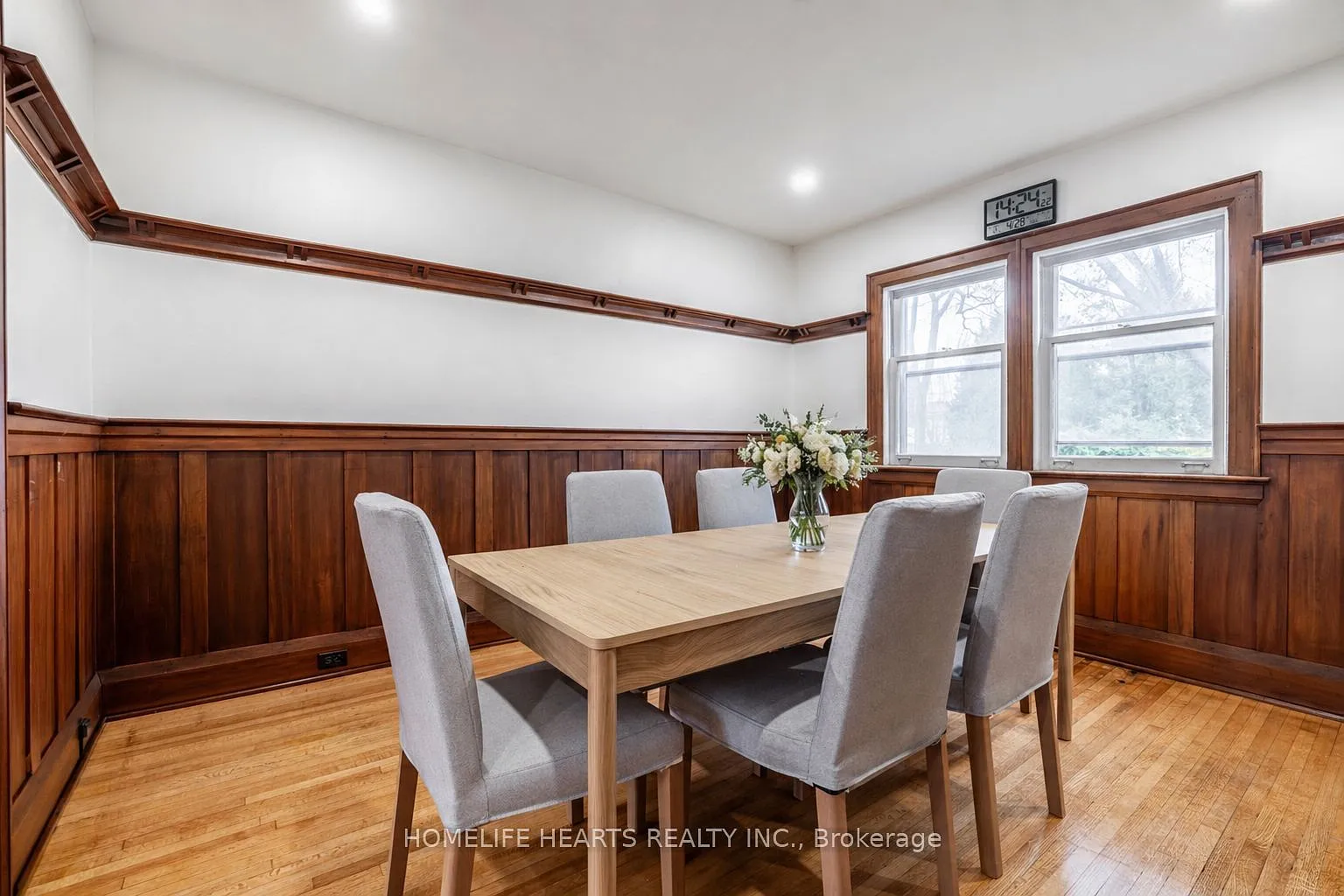 3 bed, $4,100 — Photo 4
