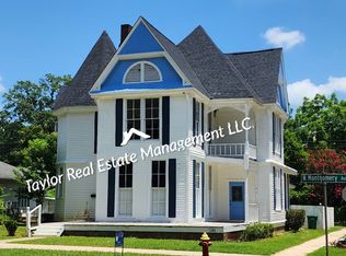 1100 N Montgomery Ave, Sheffield, AL 35660
