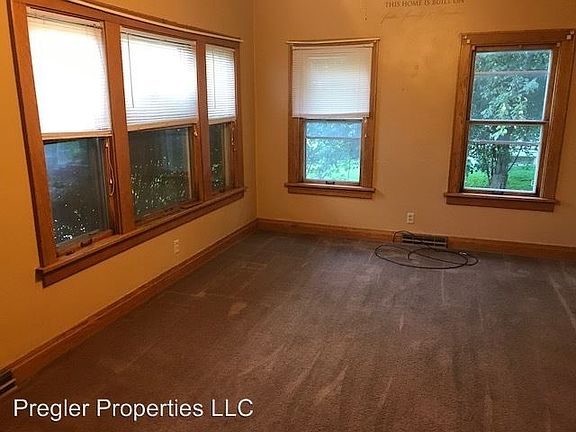 3rd image of 1003 College St