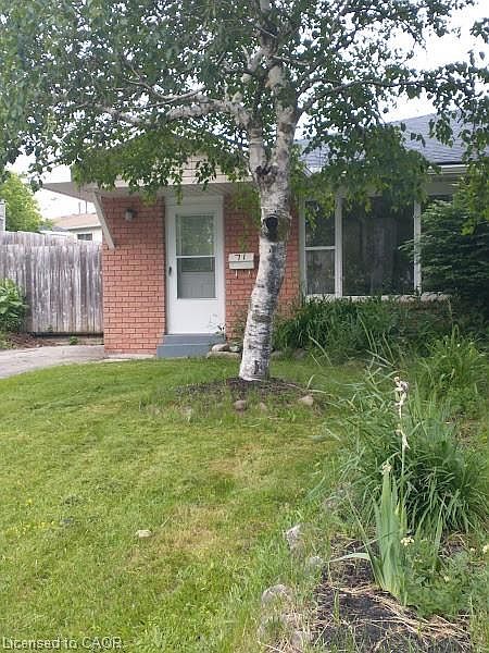 1st image of 71 Nickolas Cres