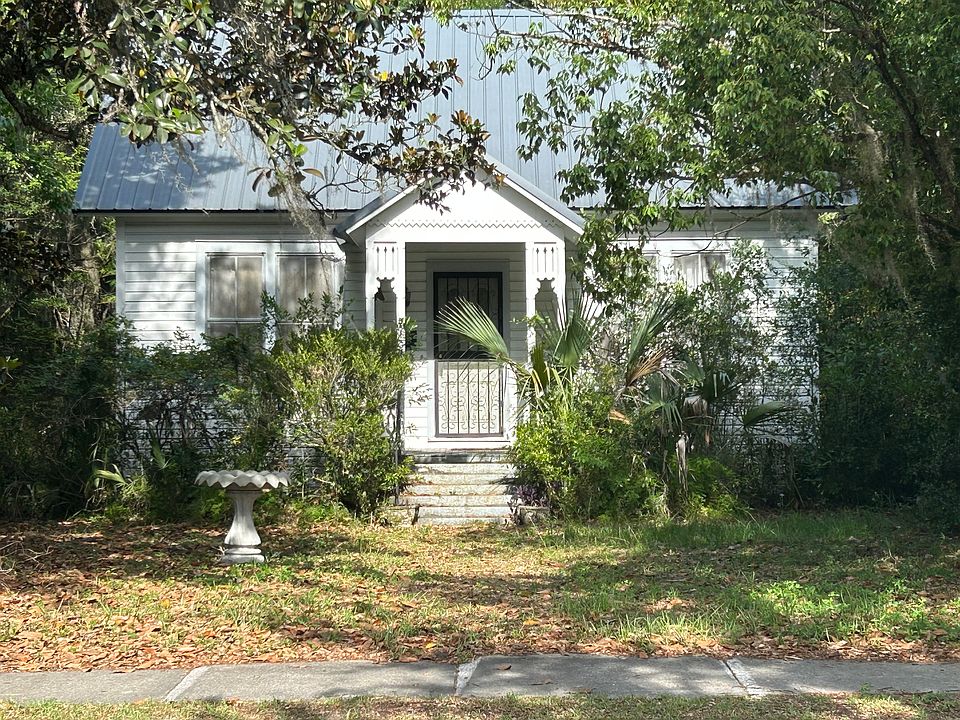 1st image of 1022 NW 4th St #1