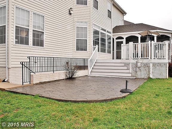4th image of 11312 Potomac Oaks Dr