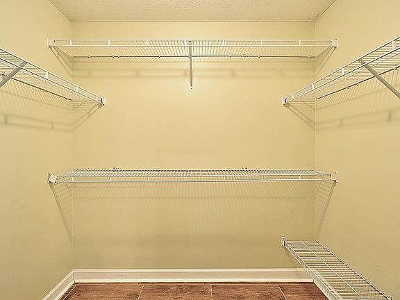 5th image of 235 Augusta Way
