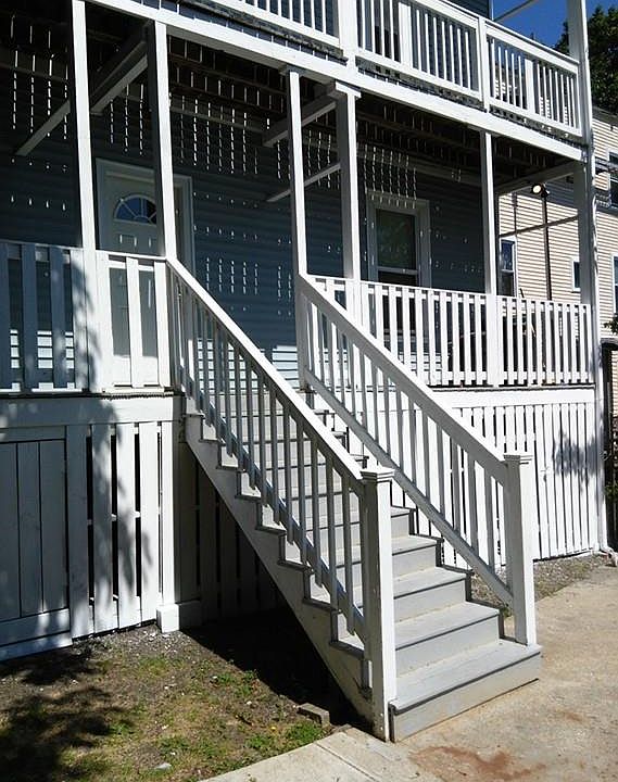 2nd image of 43 Sumner St