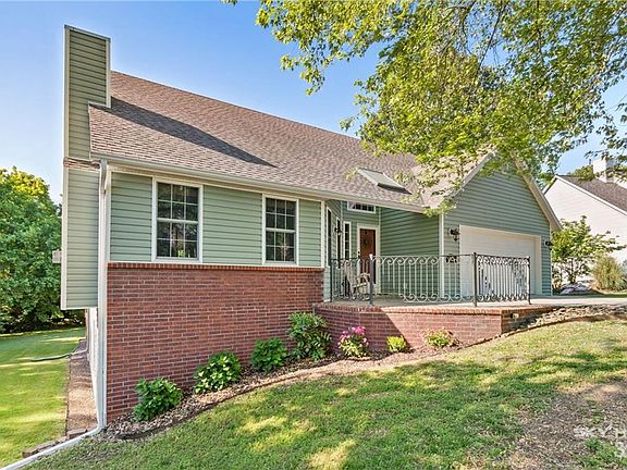 4th image of 3126 N Warwick Dr