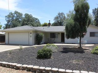 1559 Oakdale Ln, Redding, CA 96002