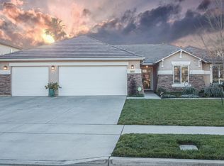 3917 N Carson St, Visalia, CA 93291