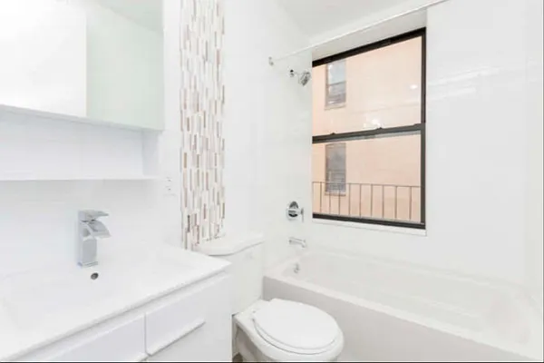 Rented by Bohemia Realty Group | media 4