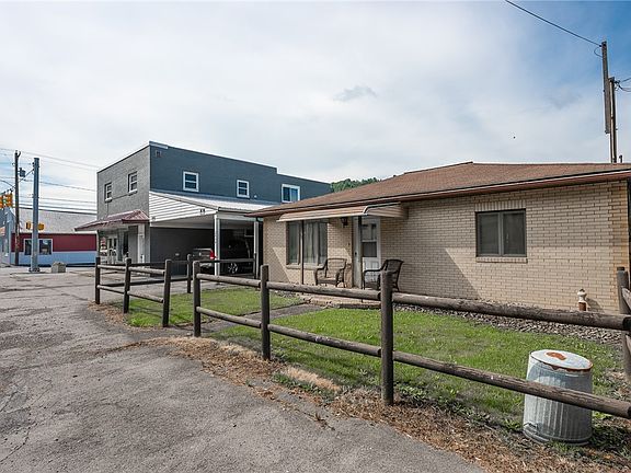 5th image of 2402 Bigler Ave