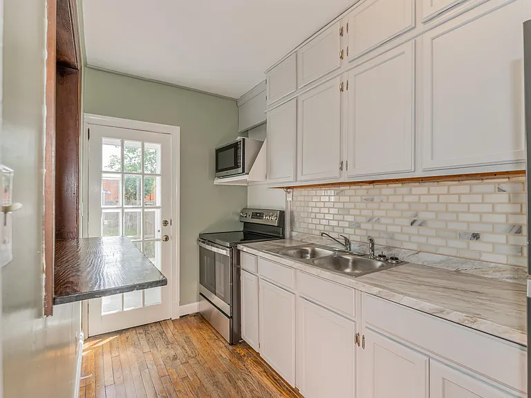 3028 W Leigh St — Photo 11
