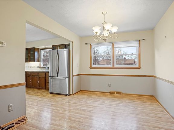4th image of 7596 Buchanan Dr