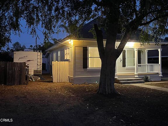 5th image of 715 Encino Pl