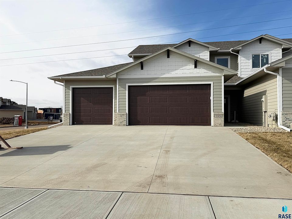 1st image of 5931 S Spirea Ave