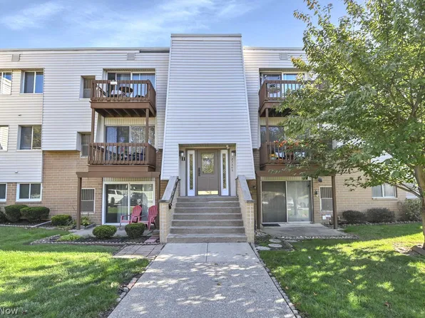 27345 Westown Blvd APT 1103, Westlake, OH 44145