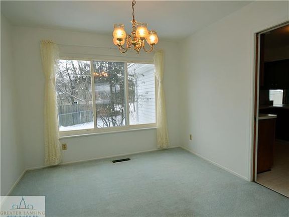 4th image of 1930 E Brandywine Dr