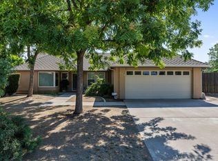 650 E Vine Ct, Visalia, CA 93292