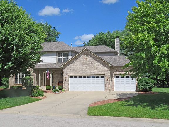 2nd image of 1815 Foxmoor Ln