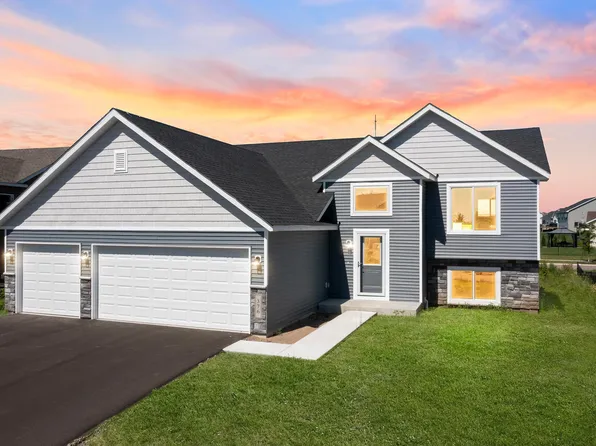 376 Cross Cir, Dundas, MN 55019