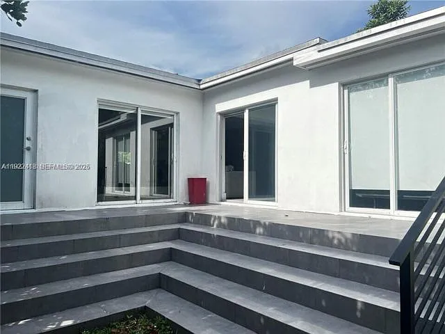 15 NW 52nd St — Photo 17