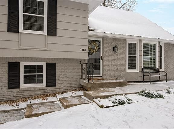 4th image of 103 E 115th St