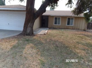 2710 Villa Dr, Merced, CA 95340