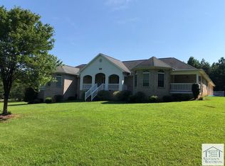 493 Farmview Dr, Ridgeway, VA 24112