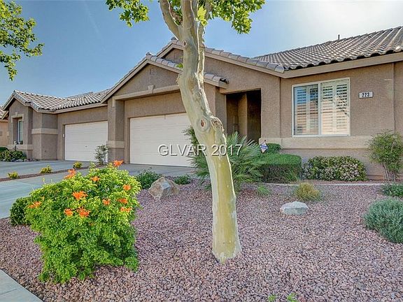 3rd image of 223 Bailey Island Dr