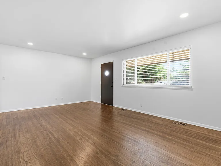 7610 E 21st Pl — Photo 6