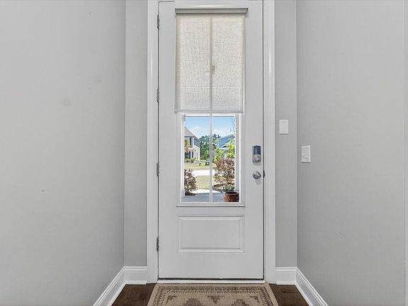 5th image of 177 Whaler Ave