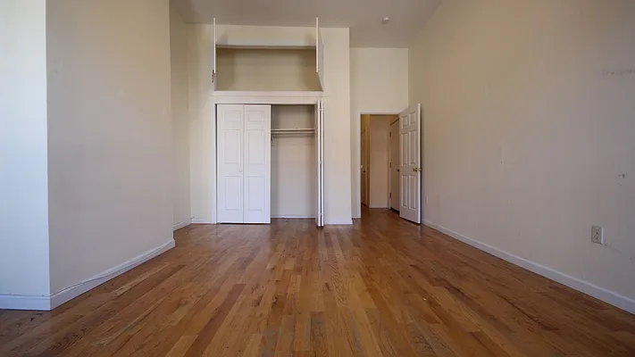 Rented by Nooklyn NYC LLC | media 23