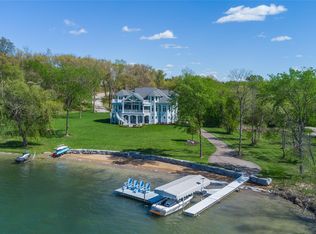 10195 Bennett Lake Rd, Fenton, MI 48430