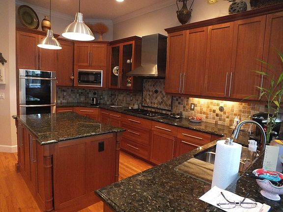 4th image of 470 Oriole Ln