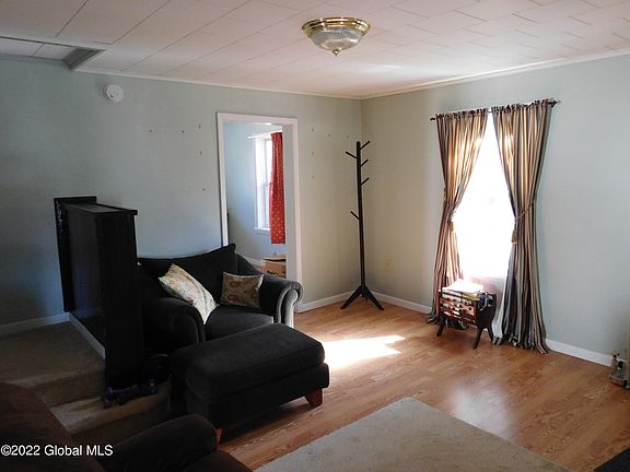 2nd image of 22 N Oak St