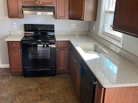 2nd image of 541 Claymont Dr