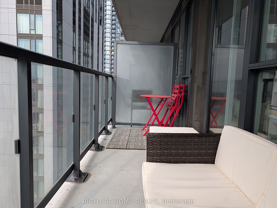1st image of 87 Peter St #2109