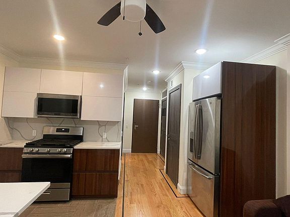 5th image of 73 Cottage St #3B