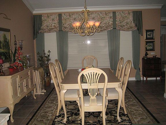 Dining Room Golf Course View