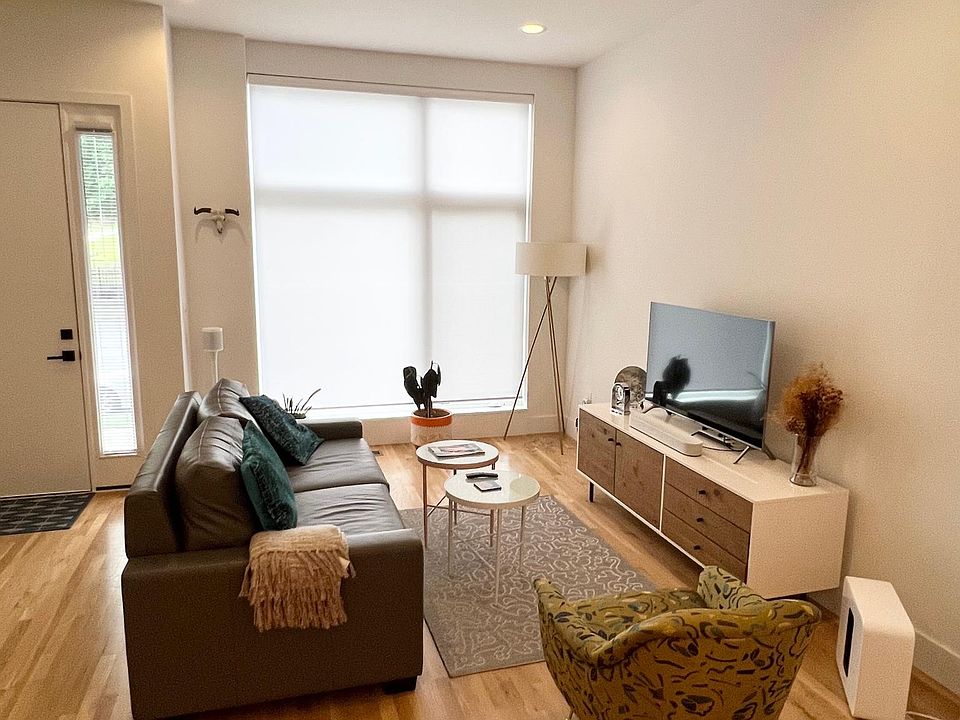 Living Rm
