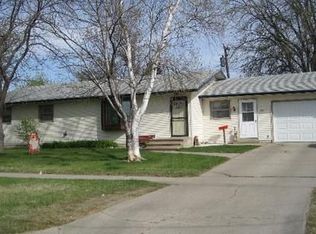 159 22nd St SW, Huron, SD 57350