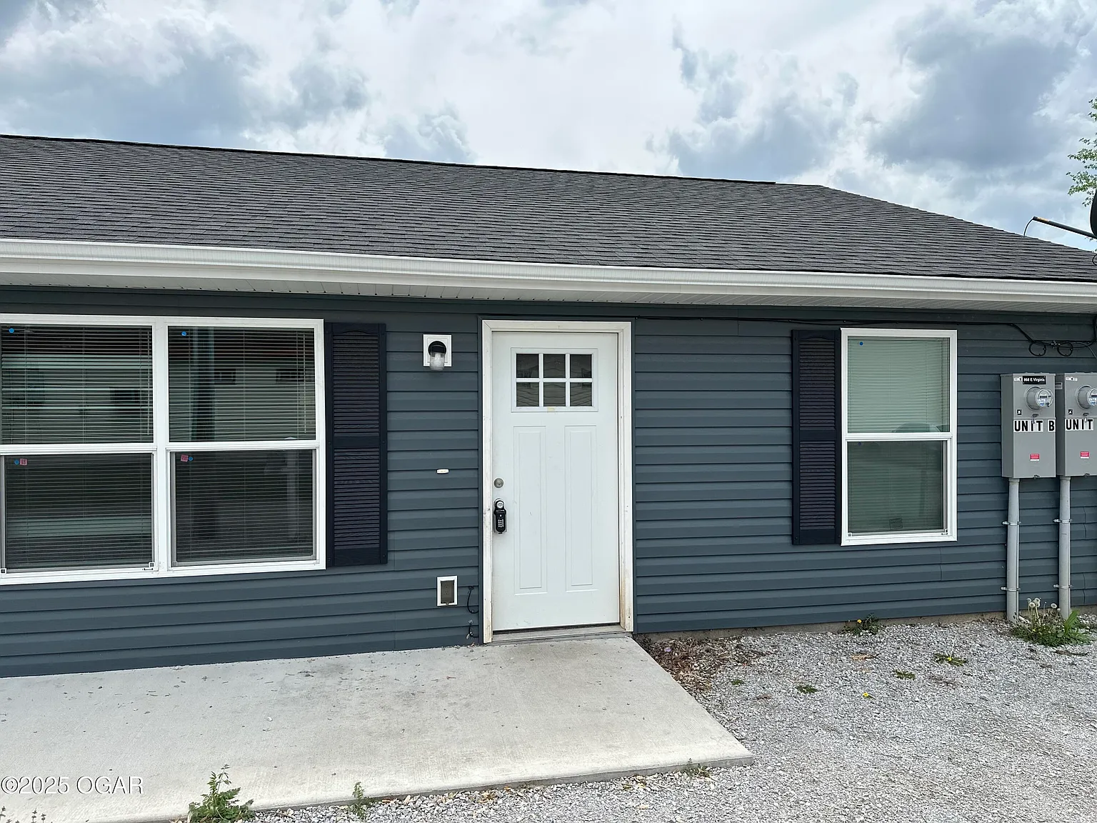 2 bed, 1.0 bath, 900 sqft, $950 — Photo 1