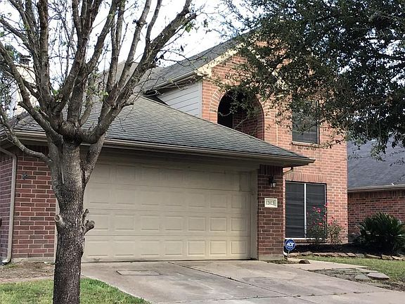 2nd image of 12023 Thornecrest Dr