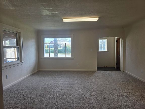 4th image of 1309 N Callow Ave