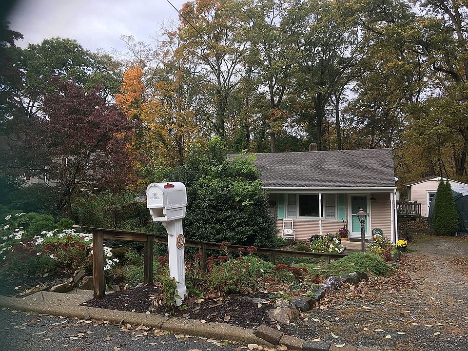 1st image of 92 Brooksyde Ave