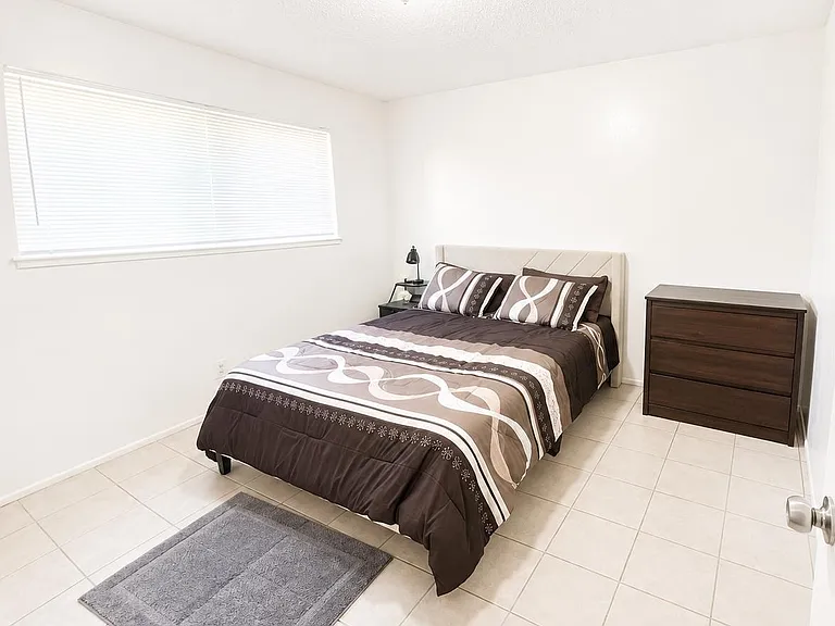 1860 Ethan Way #15 — Photo 3