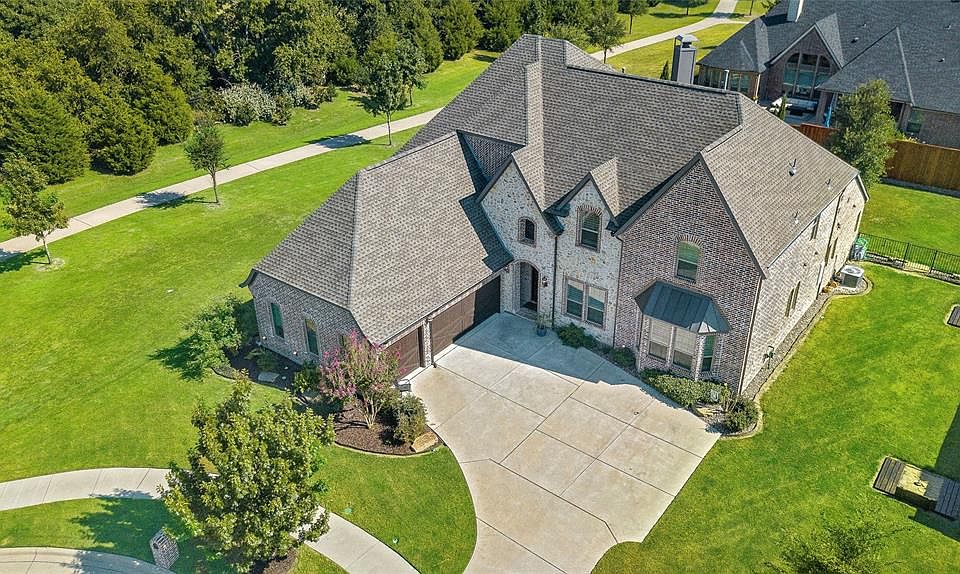 1st image of 15295 Dublin Ln