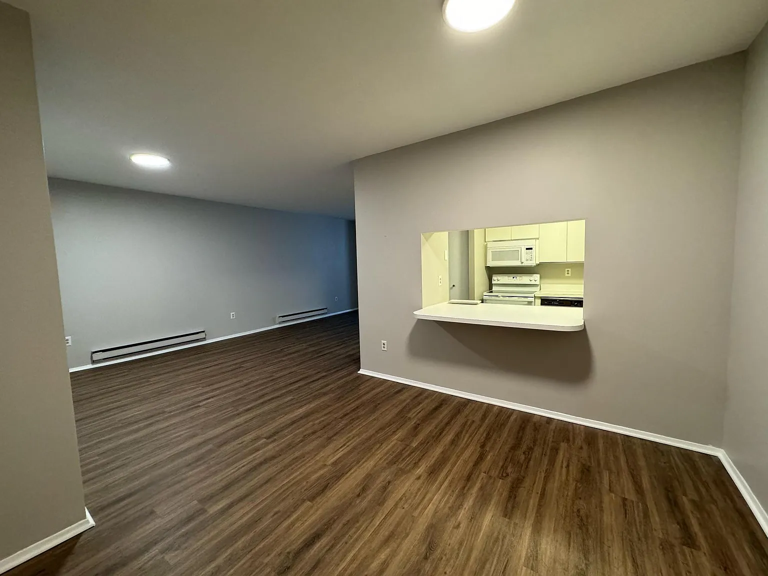 Studio, 1000 sqft, $1,950 — Photo 3