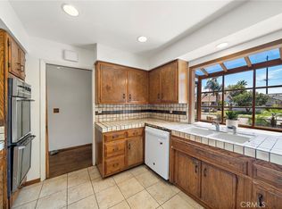 2217 E Parkside Ave, Orange, CA 92867