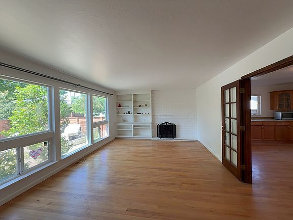 5th image of 1348 Burkette Dr